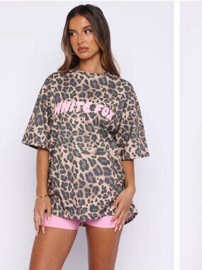$55 MSRP White Fox Offstage Printed Oversized Tee – Dark Leopard – M/L – NWT
